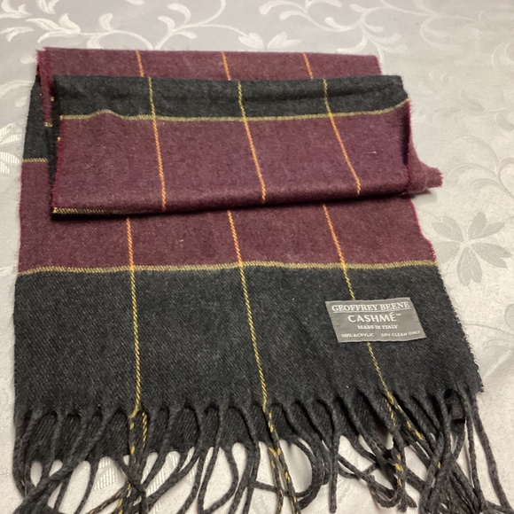 GEOFFREY BEENE SCARF. PLAID. NICE SOFT CASHME’ - Picture 4 of 6